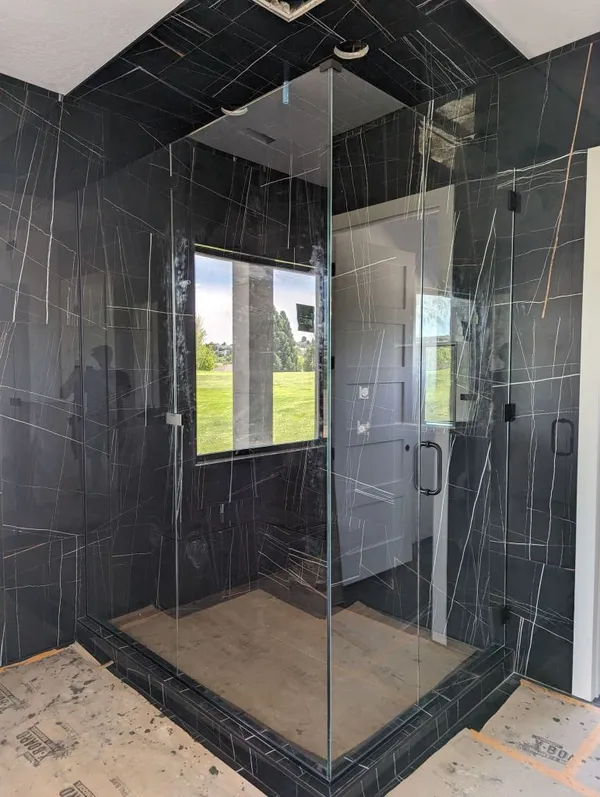 Corner frameless