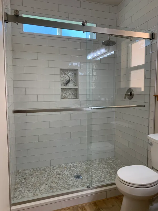 Heavy frameless shower
